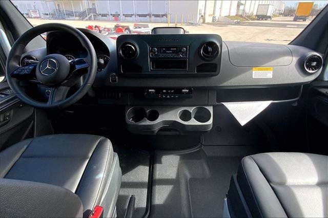New 2025 Mercedes-Benz Sprinter 2500 image 5