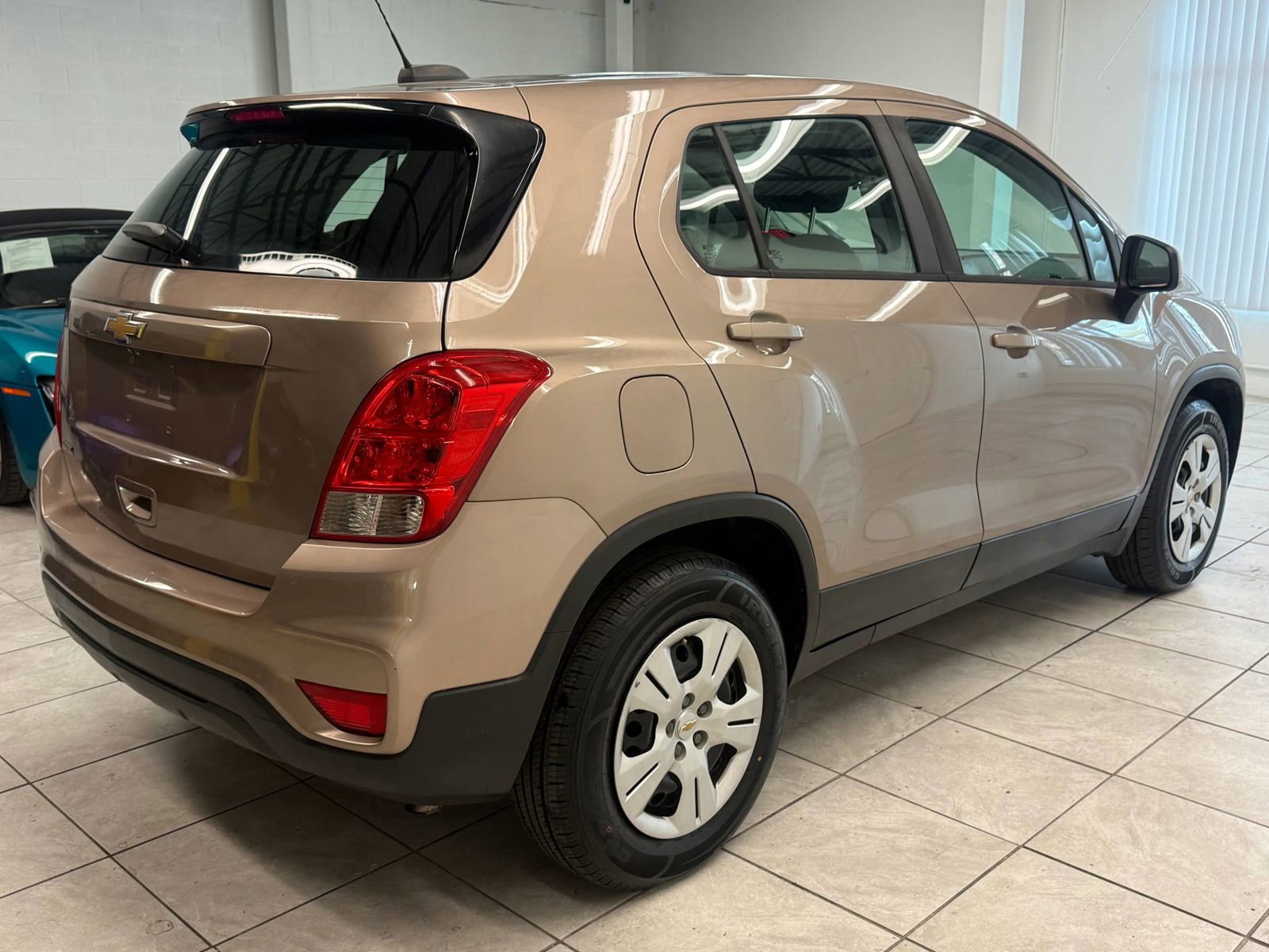 Used 2018 Chevrolet Trax LS image 9