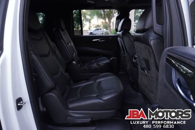 Used 2020 Cadillac Escalade ESV Platinum image 78