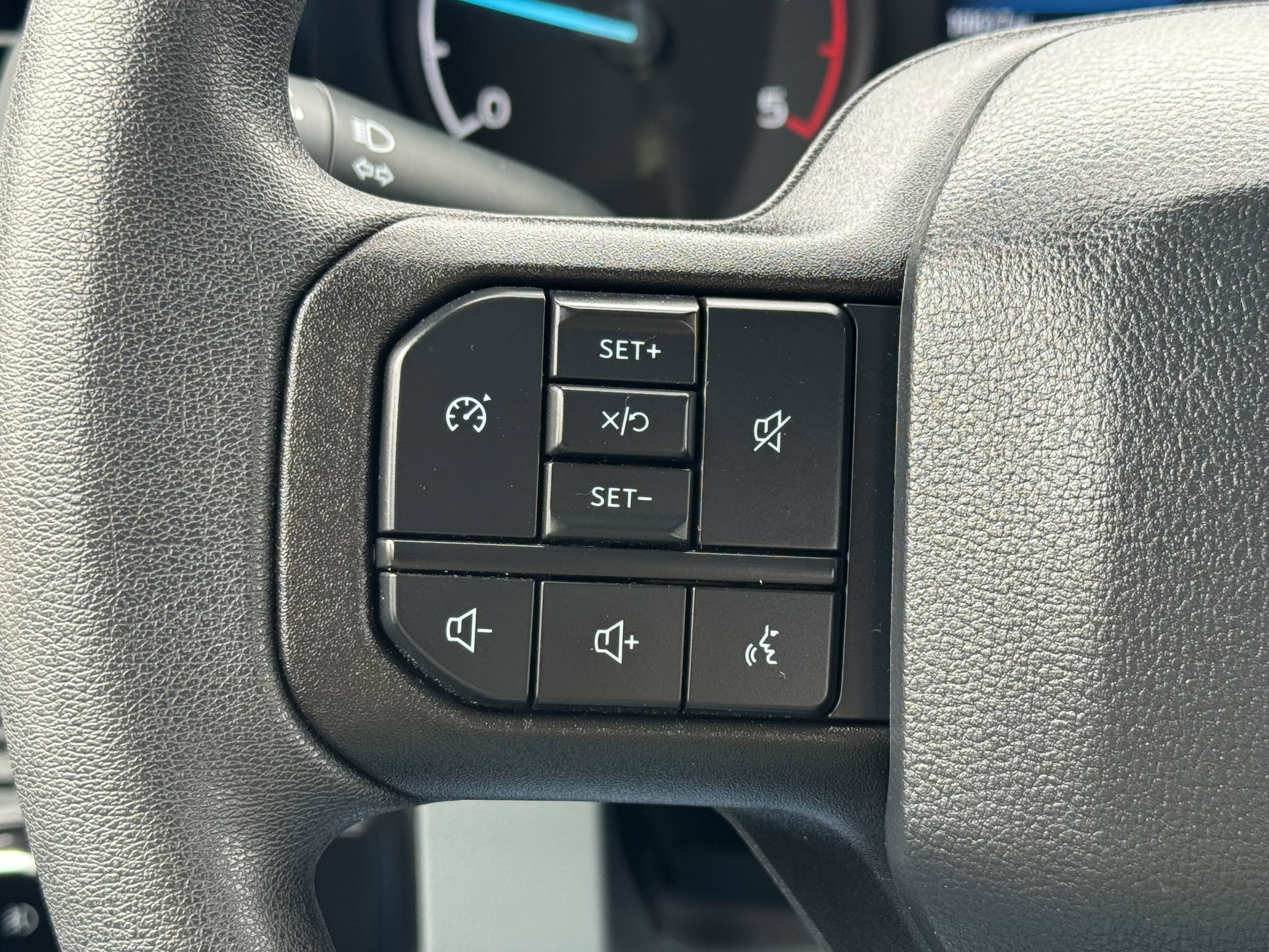 Used 2025 Ford F350 XL AWD/4WD image 18