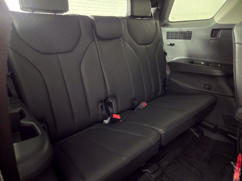 Used 2025 Hyundai Palisade XRT FWD image 29