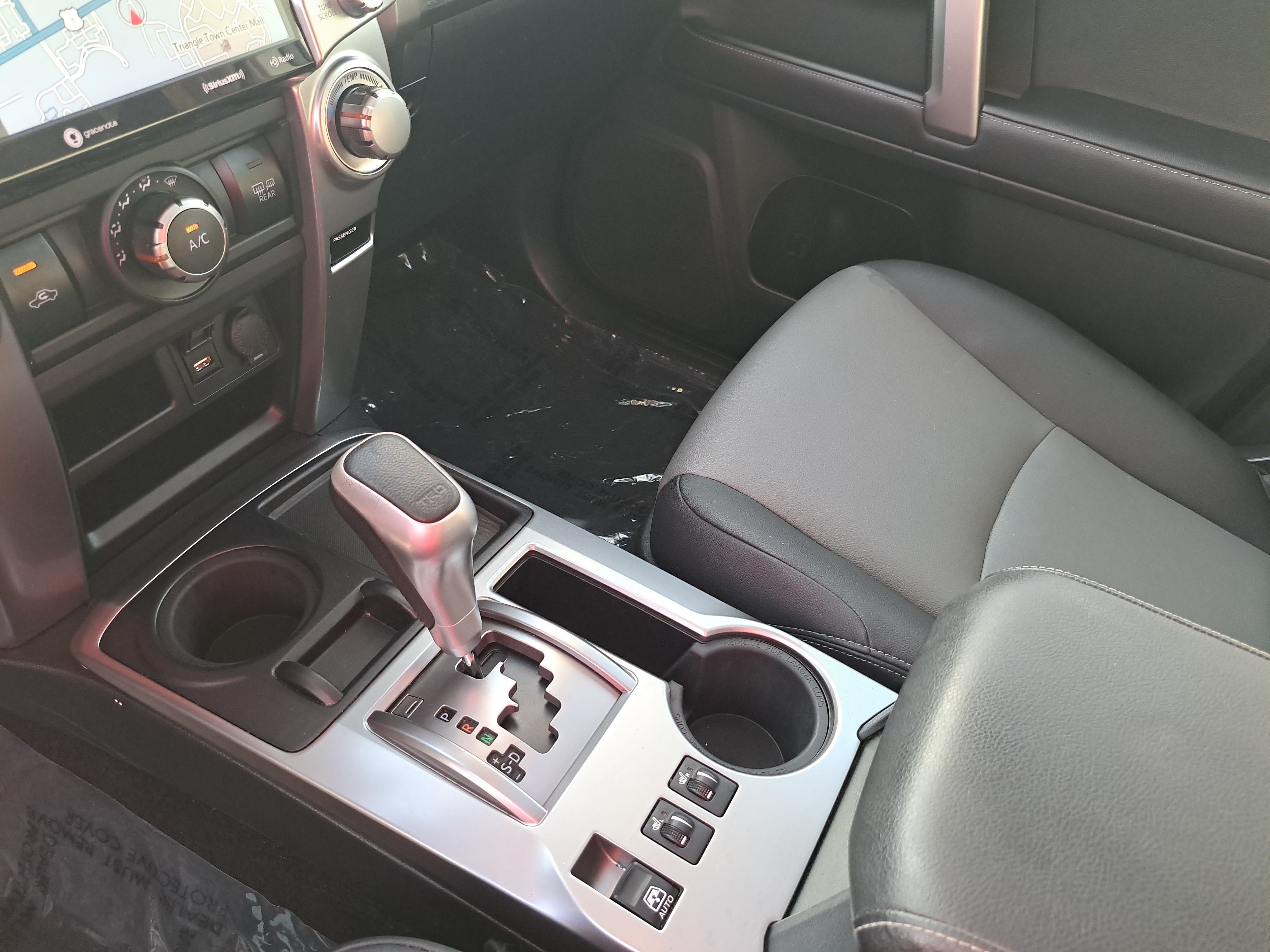 Used 2020 Toyota 4Runner SR5 Premium w/ Moonroof Package RWD image 23