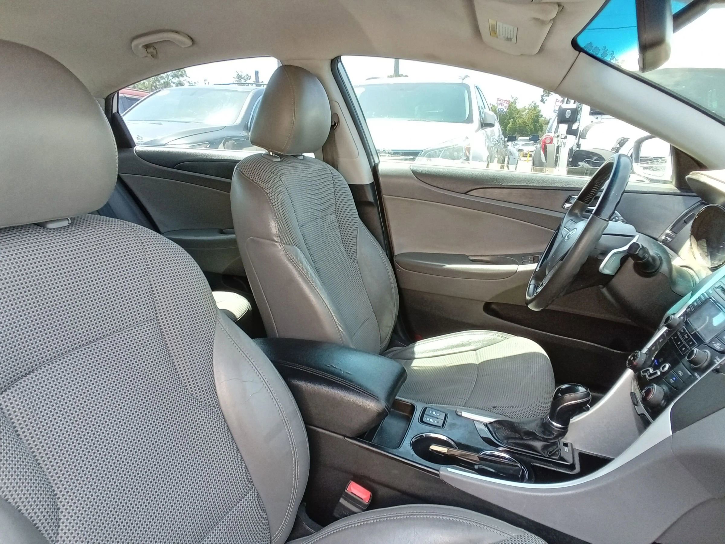 Used 2013 Hyundai Sonata SE FWD image 18