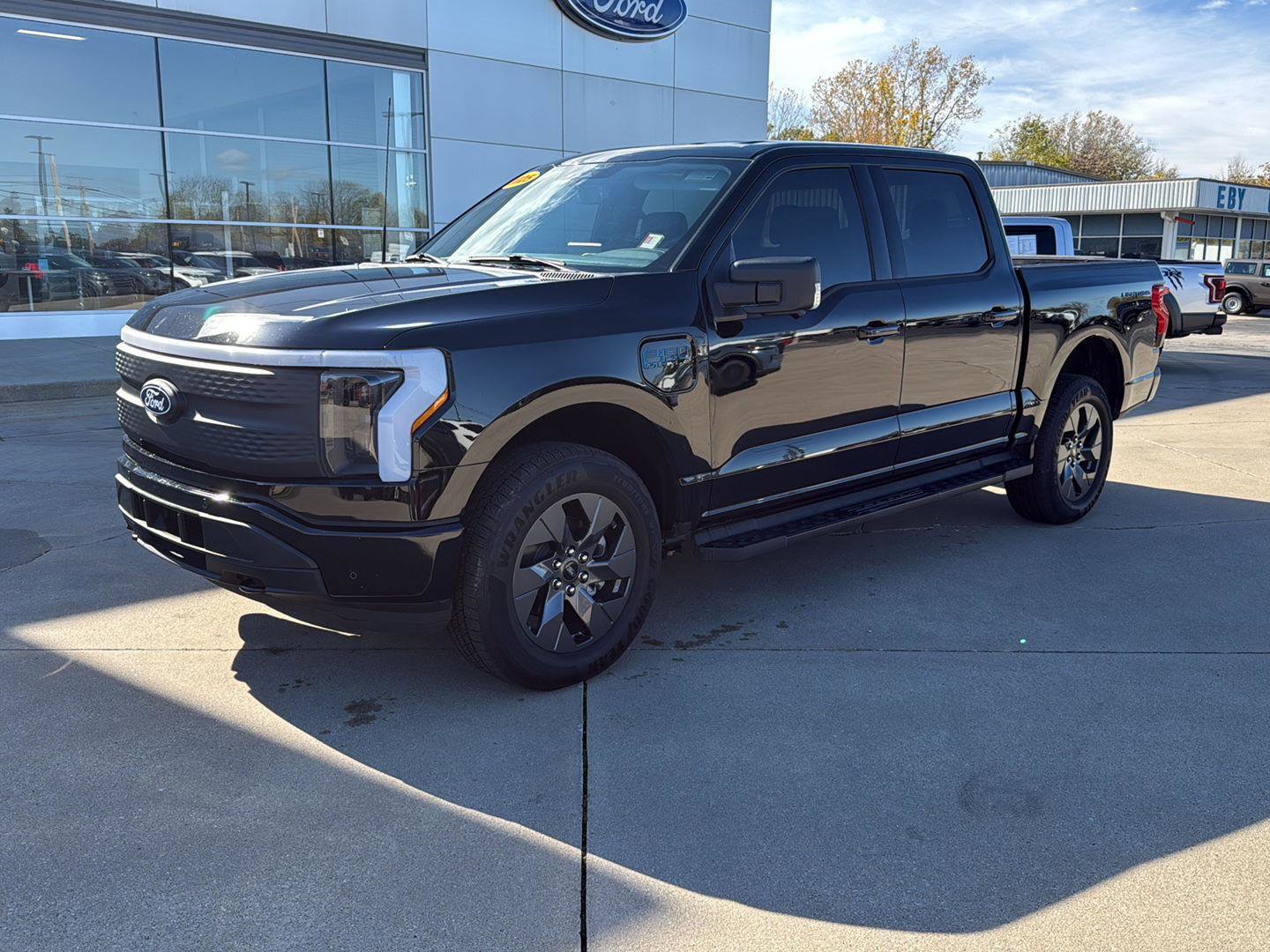 New 2025 Ford F150 Lightning Flash w/ Max Trailer Tow Package