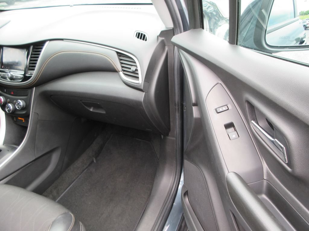 Certified 2021 Chevrolet Trax LT AWD/4WD image 19