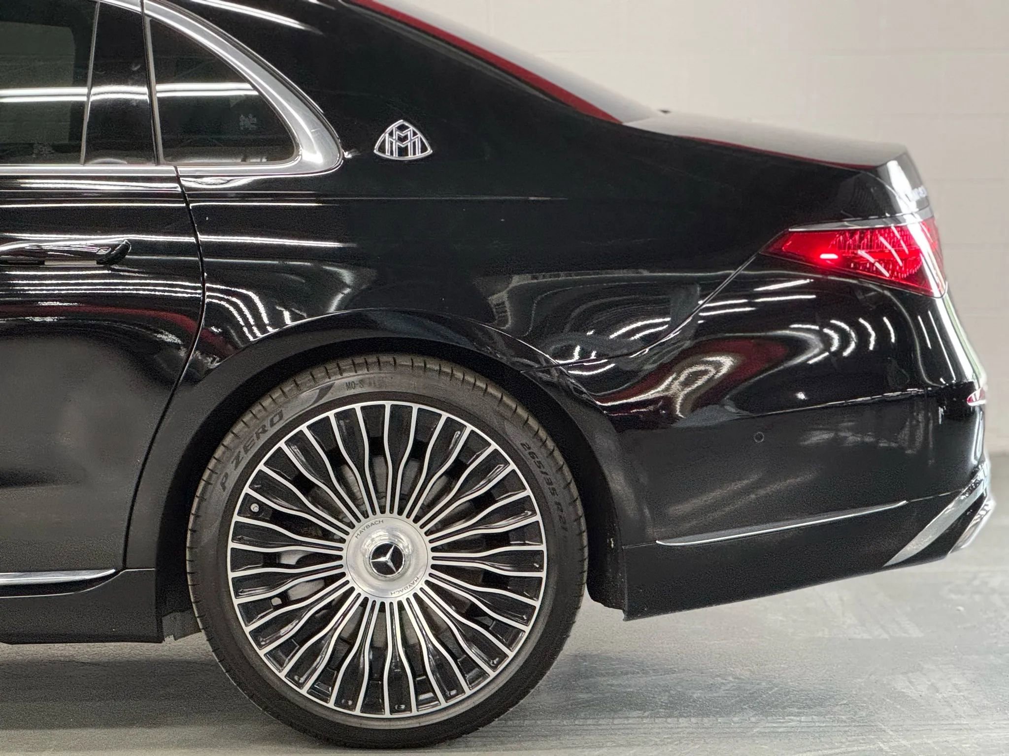 Used 2023 Mercedes-Benz Maybach S 680 S 680 4MATIC Sedan 4D w/ Manufaktur Leather Package image 7