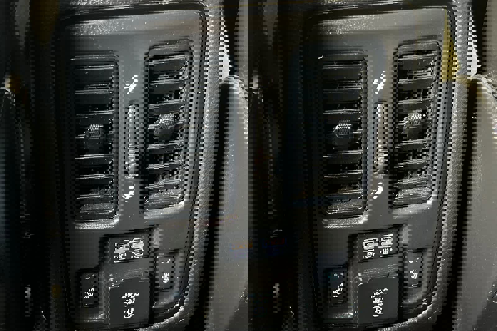 Used 2022 Dodge Durango GT image 14