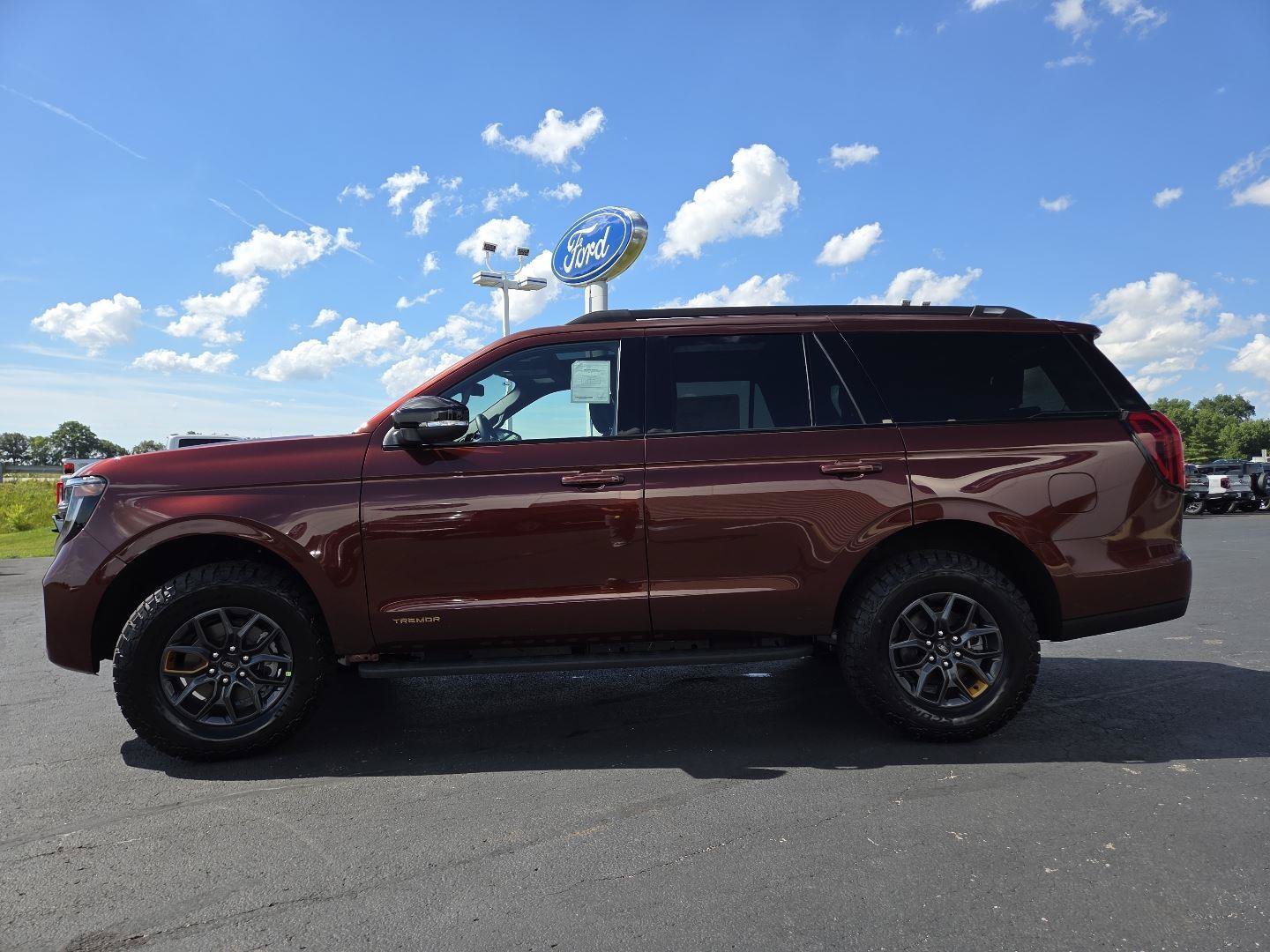 New 2027 Ford Expedition Tremor w/ Driver's Package AWD/4WD image 17