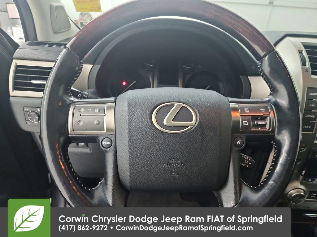 Used 2017 Lexus GX 460 Luxury w/ Preferred Accessory Package image 22