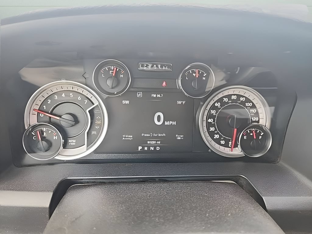 Used 2018 RAM 1500 SLT AWD/4WD image 9