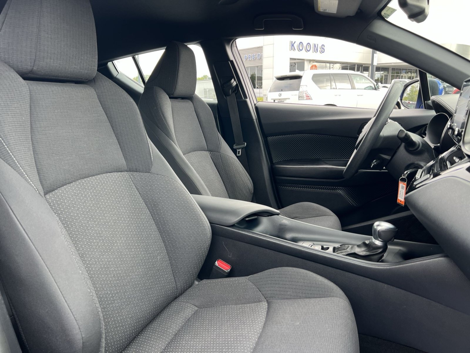 Used 2019 Toyota C-HR LE FWD image 25