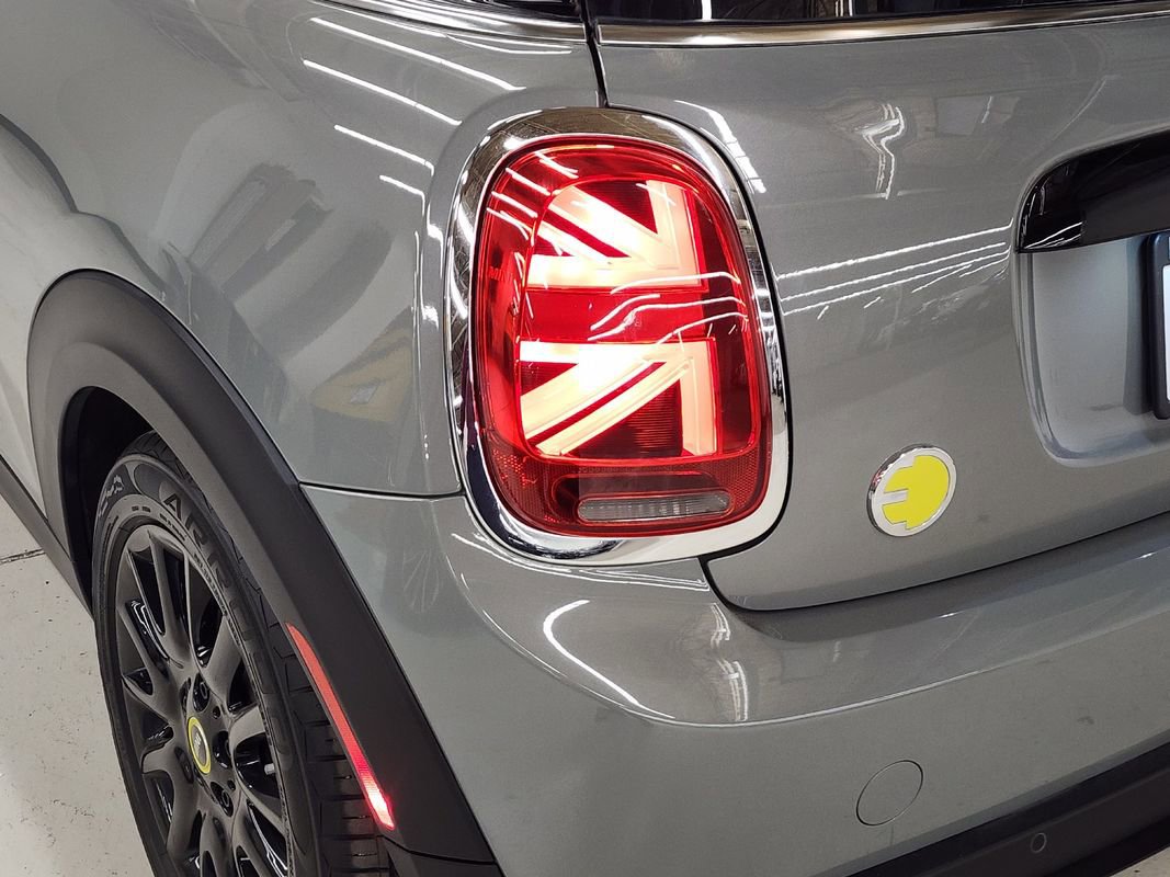 Used 2022 MINI Cooper SE image 34