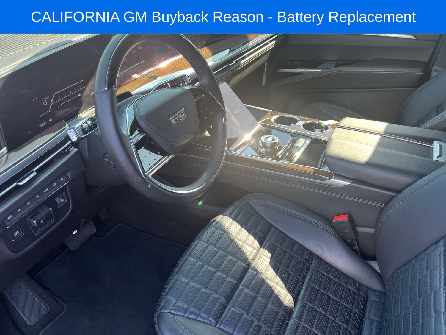 Used 2025 Cadillac Escalade Sport Platinum w/ LPO, ONYX Package AWD/4WD image 13