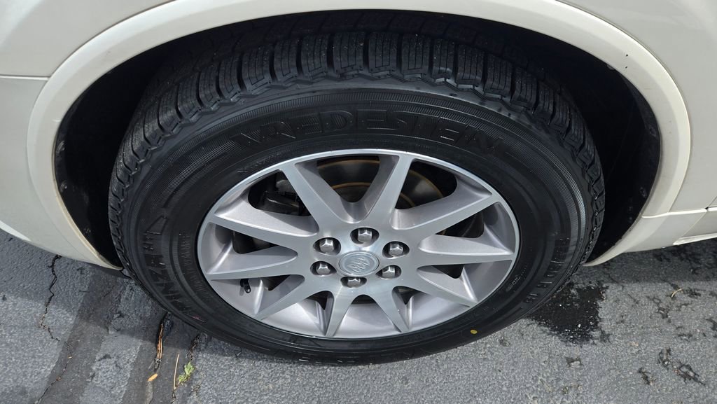 Used 2013 Buick Enclave Leather image 9