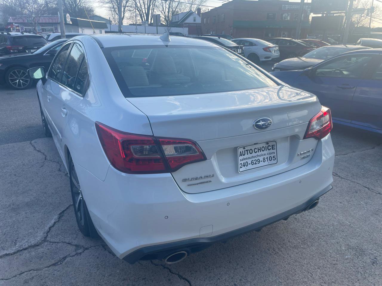 Used 2018 Subaru Legacy 3.6R Limited image 11