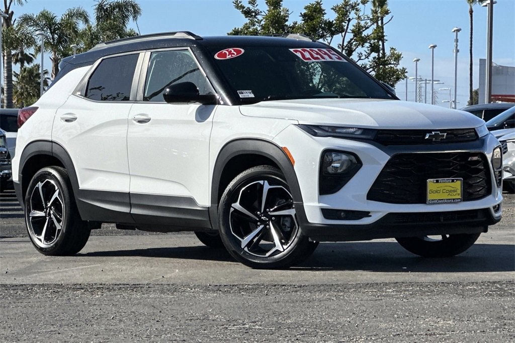 Used 2023 Chevrolet TrailBlazer RS image 2