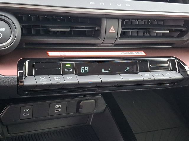 New 2026 Toyota Prius Plug-In Hybrid FWD image 15
