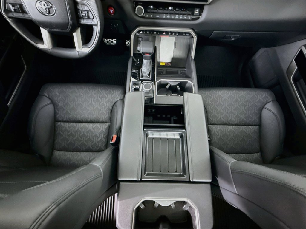 Used 2025 Toyota Tundra Limited w/ TRD Off-Road Package AWD/4WD image 16