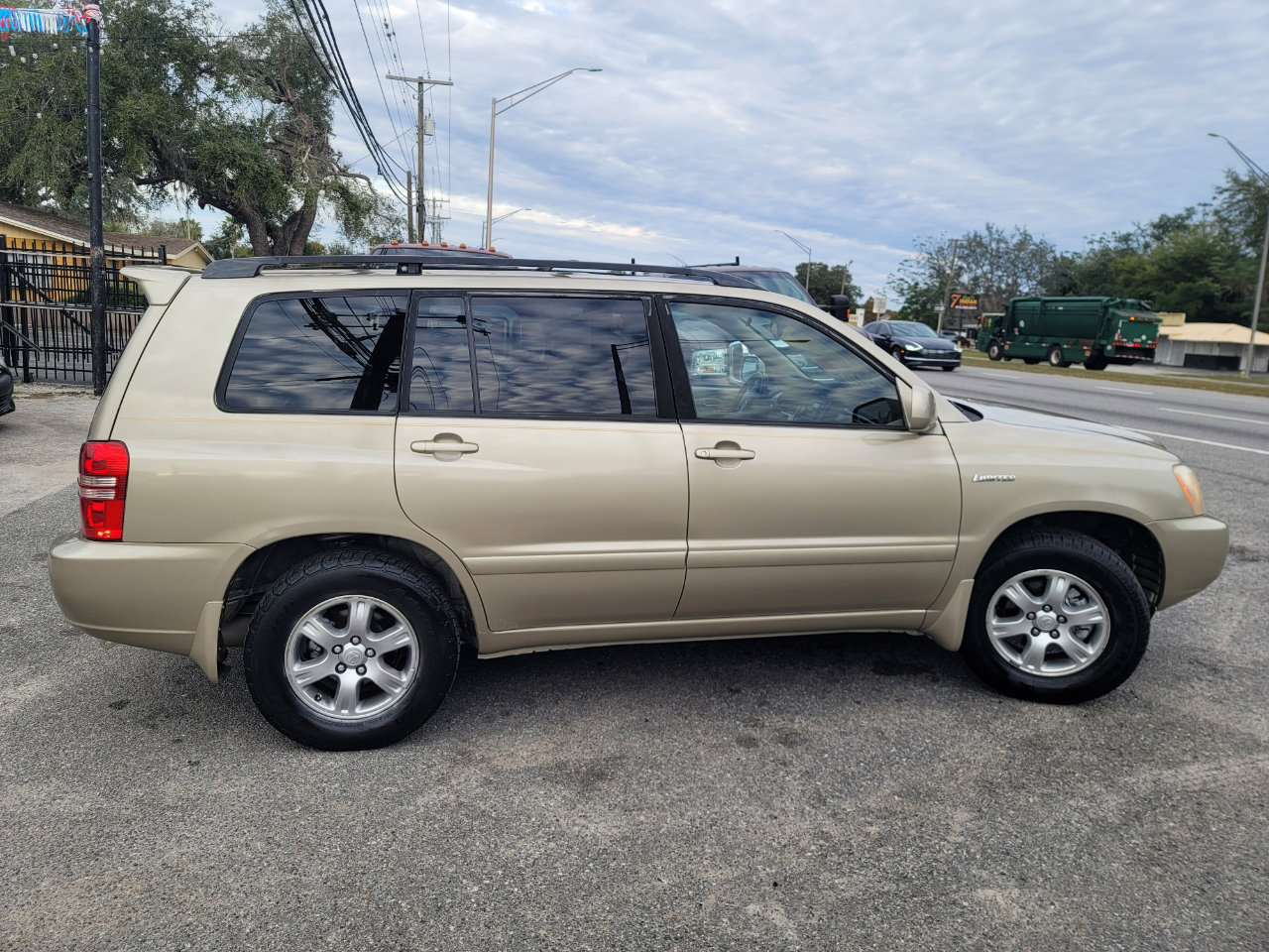 Used 2001 Toyota Highlander Limited image 8