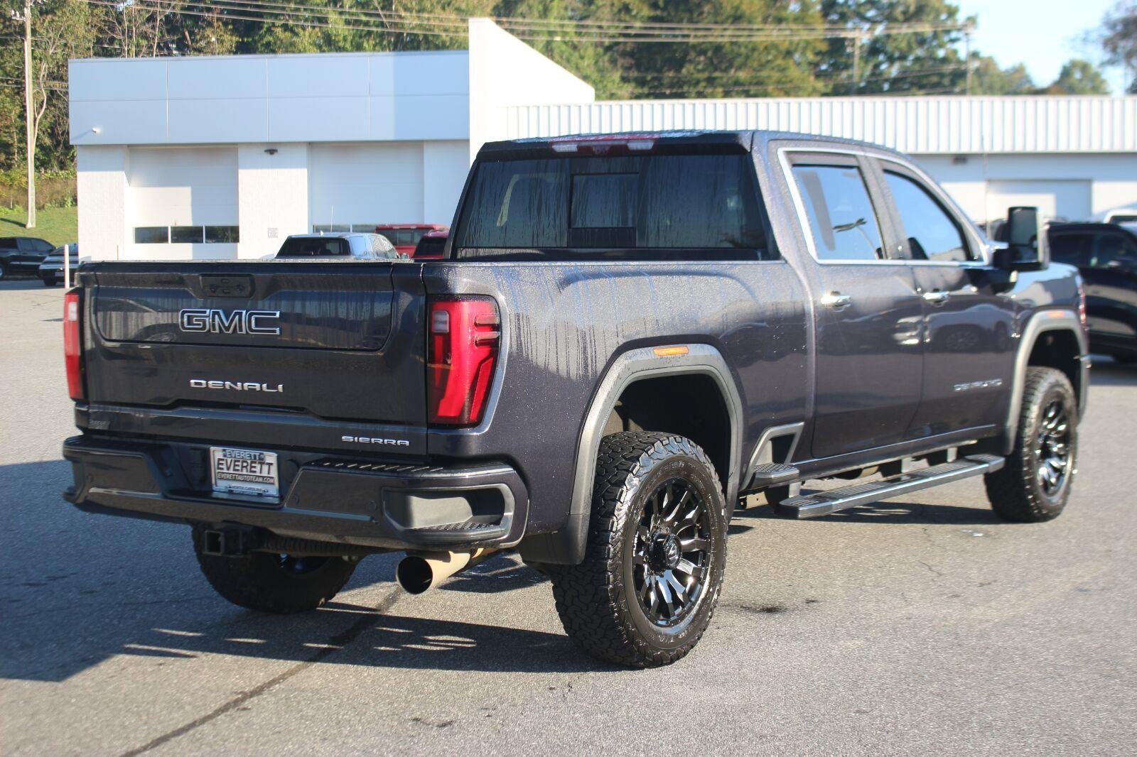 Used 2024 GMC Sierra 2500 Denali w/ Denali Reserve Package AWD/4WD image 7