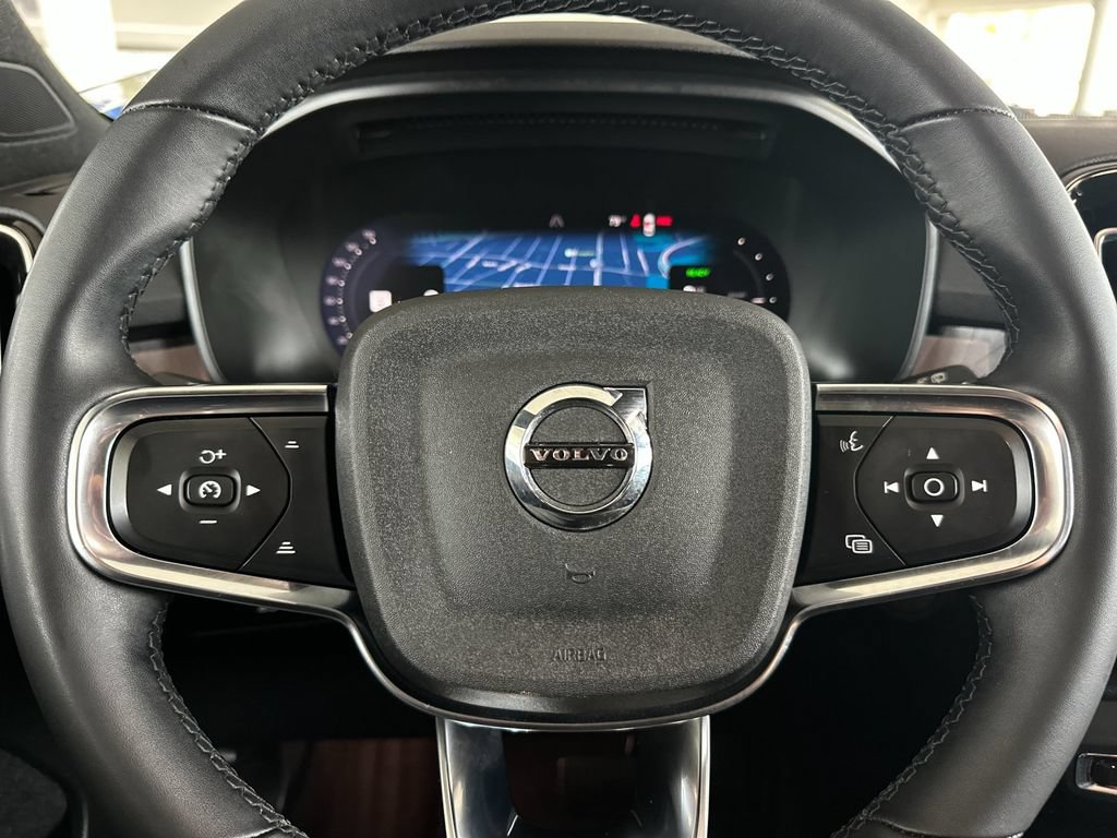 Certified 2023 Volvo XC40 Recharge Ultimate AWD/4WD image 22