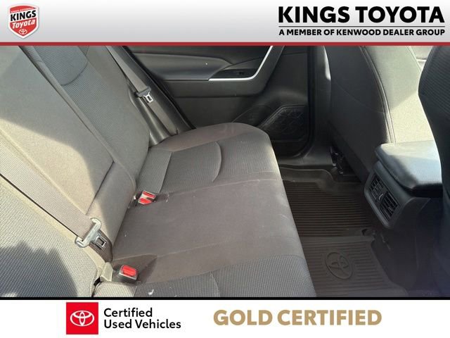 Used 2023 Toyota RAV4 LE FWD image 8