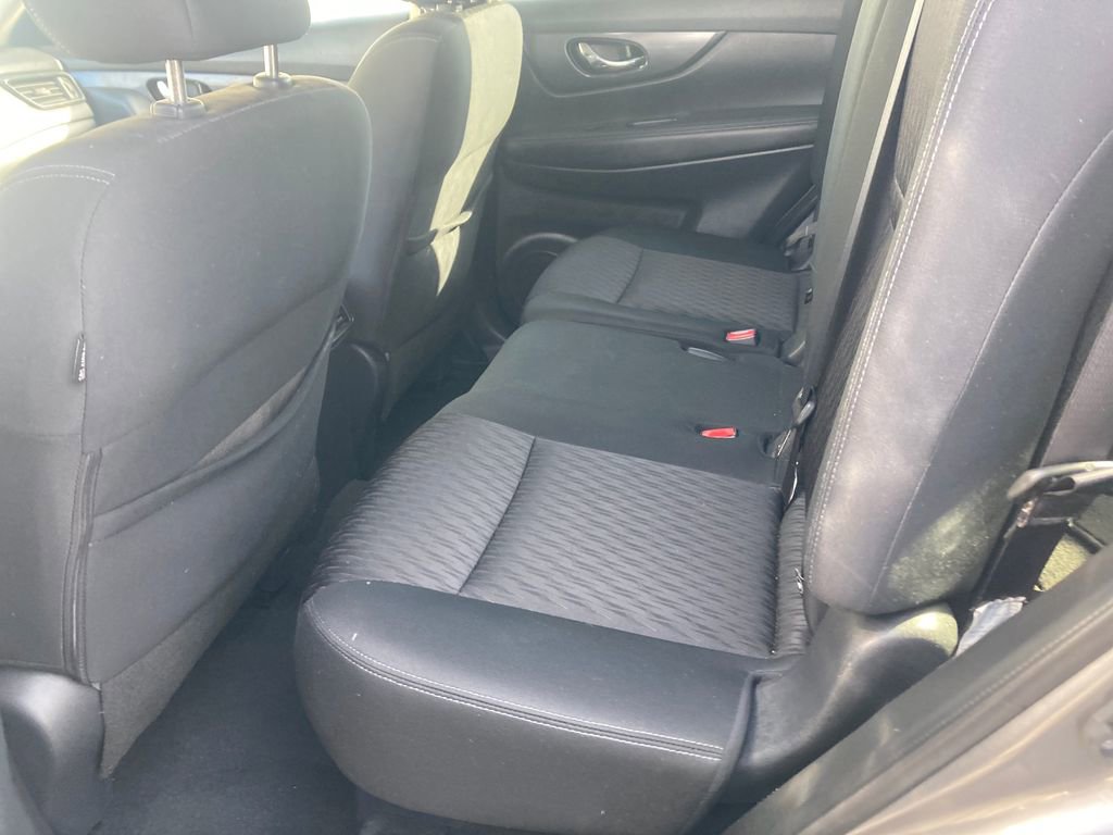 Used 2020 Nissan Rogue SV AWD/4WD image 29