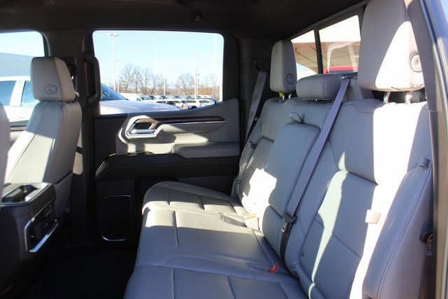Used 2023 GMC Sierra 1500 SLT image 33