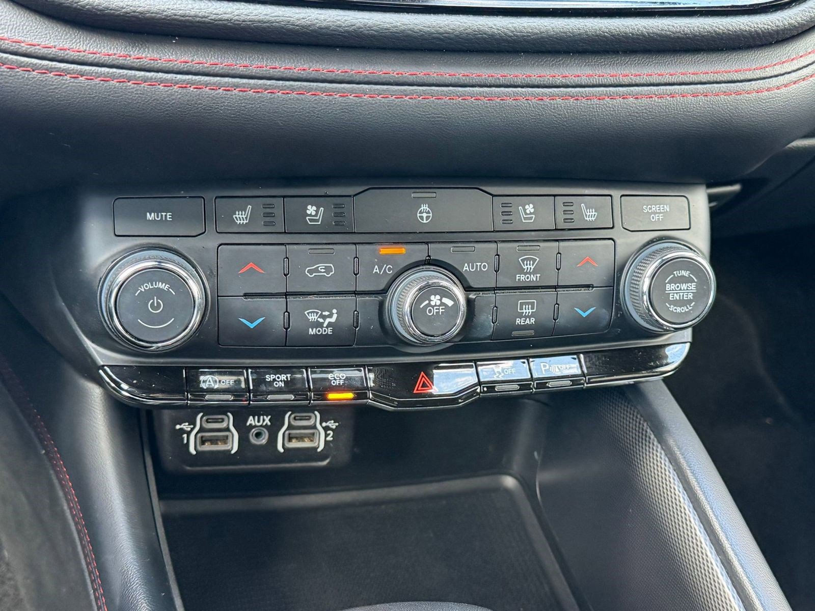 Used 2024 Dodge Durango GT image 18