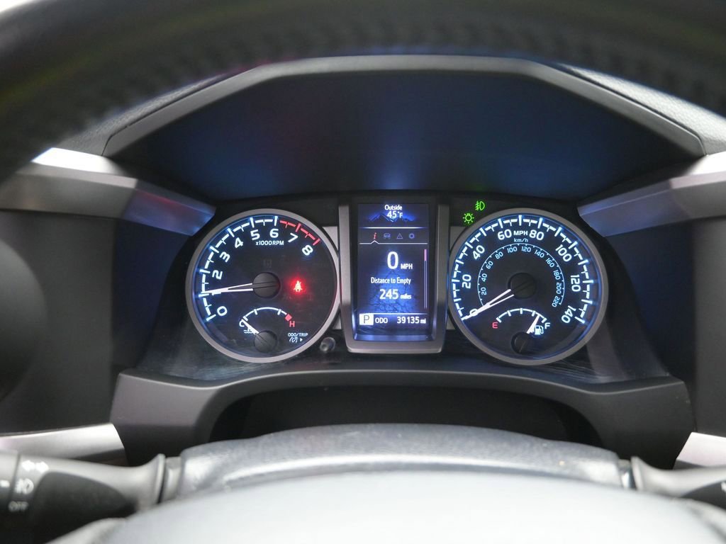 Used 2020 Toyota Tacoma SR5 image 18