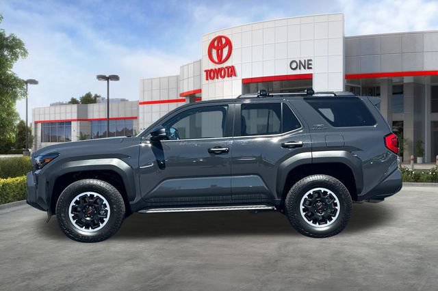 Certified 2025 Toyota 4Runner TRD Off-Road Premium AWD/4WD image 9