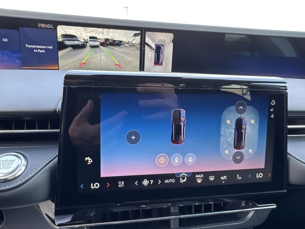 New 2026 Lincoln Nautilus Premier AWD/4WD image 17