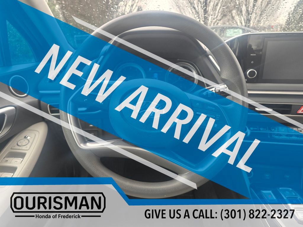 Used 2023 Hyundai Sonata SE w/ Cargo Package image 13