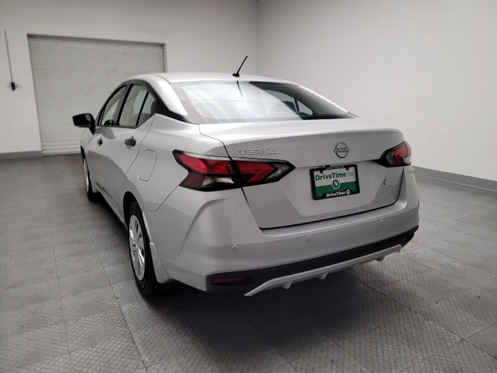 Used 2025 Nissan Versa S w/ Trunk Package FWD image 5