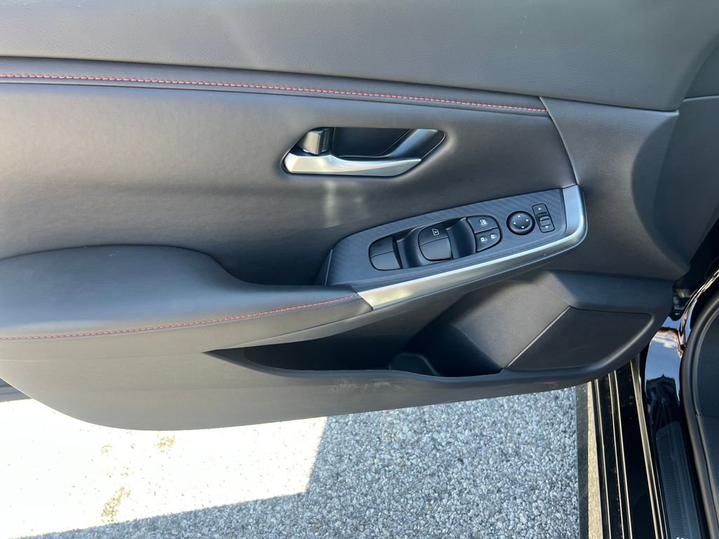 New 2025 Nissan Sentra SR w/ Trunk Package image 11