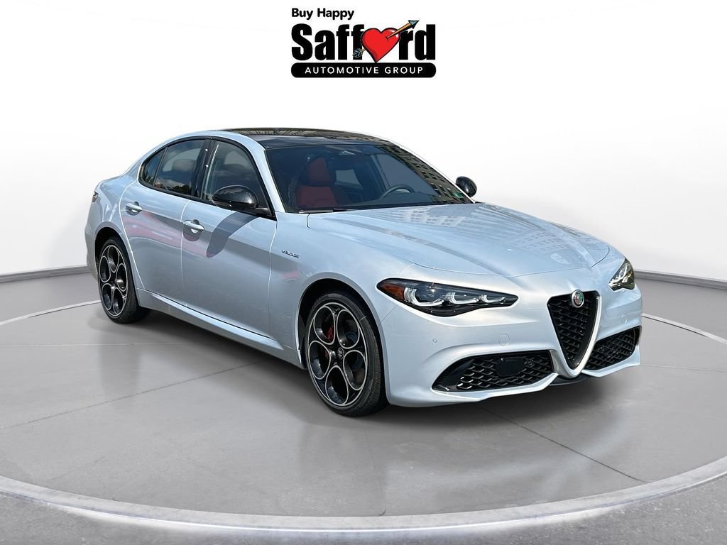 New 2025 Alfa Romeo Giulia AWD image 10