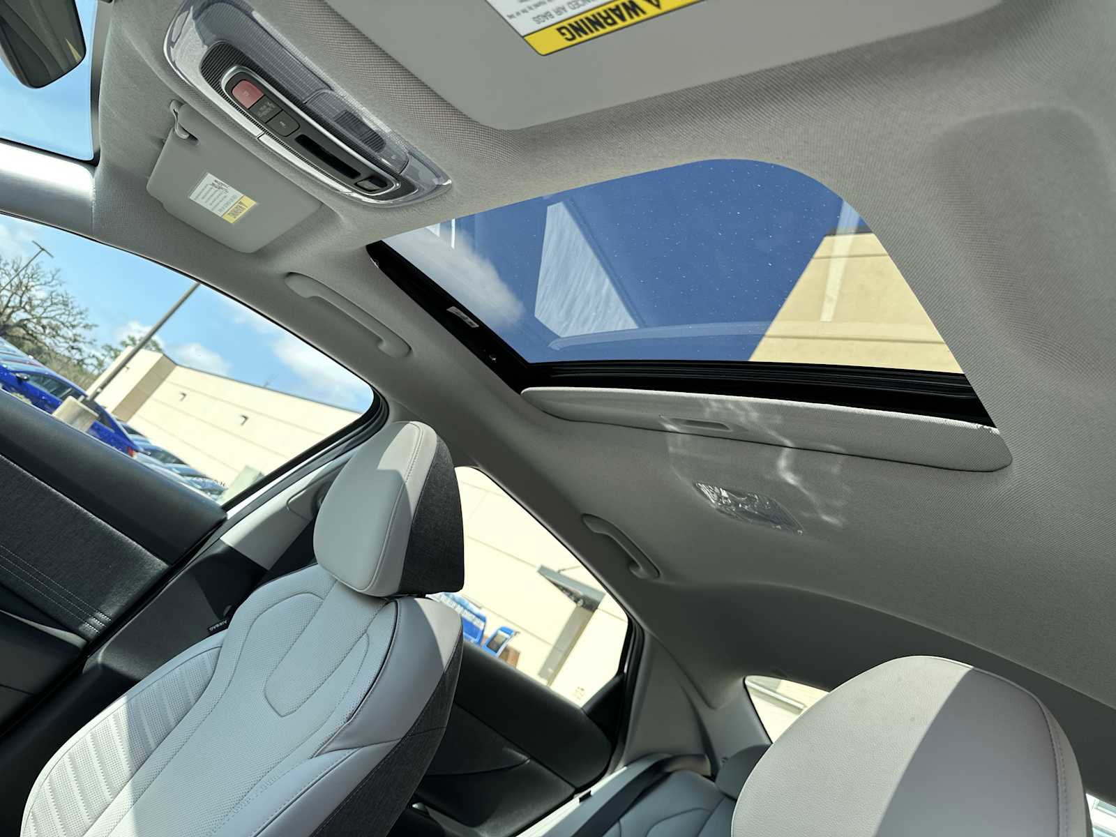 New 2026 Hyundai Elantra Limited w/ Cargo Package image 21