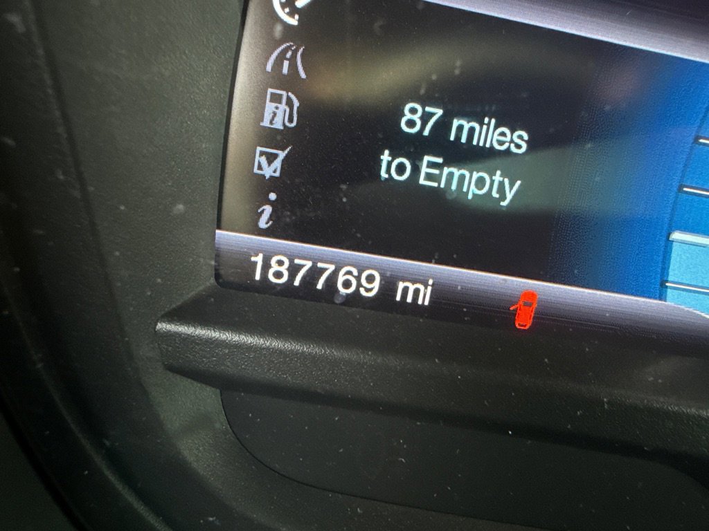 Used 2013 Ford Explorer Limited image 16