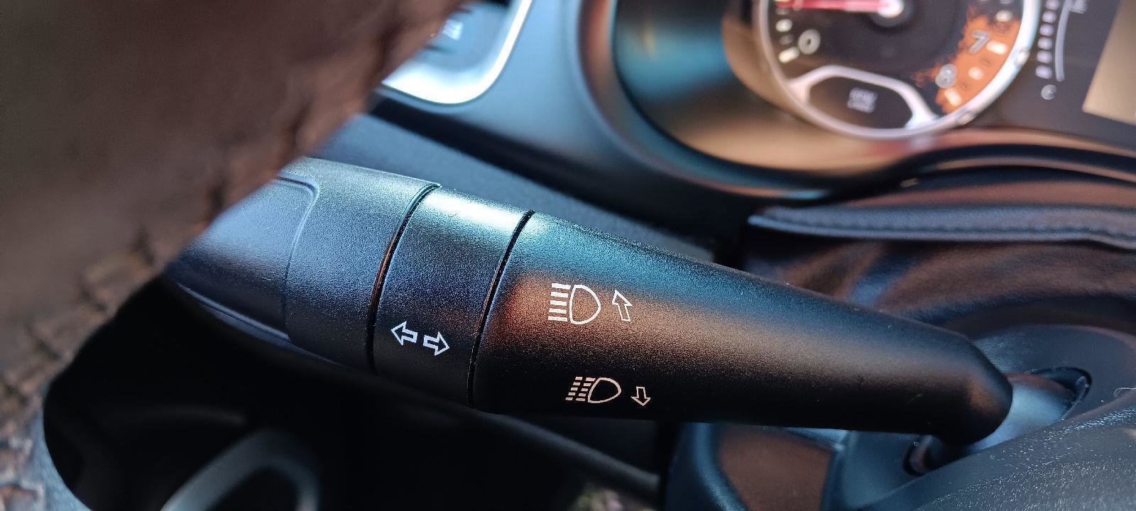 Used 2018 Jeep Renegade Latitude image 14