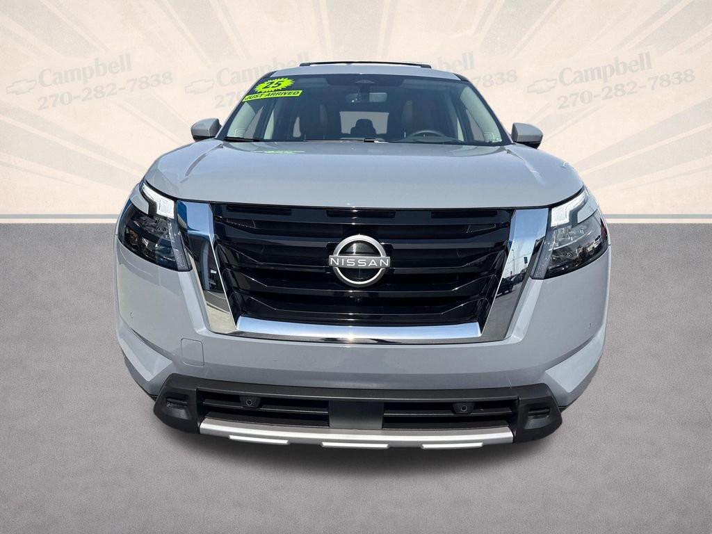 Used 2025 Nissan Pathfinder Platinum w/ Cargo Package image 9