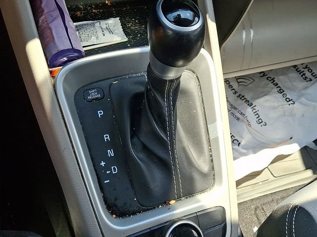 Used 2021 Hyundai Venue SEL w/ Cargo Package FWD image 16