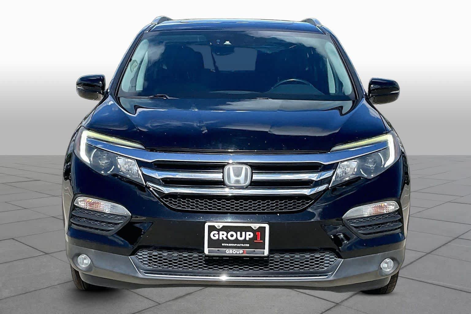 Used 2016 Honda Pilot Elite image 4