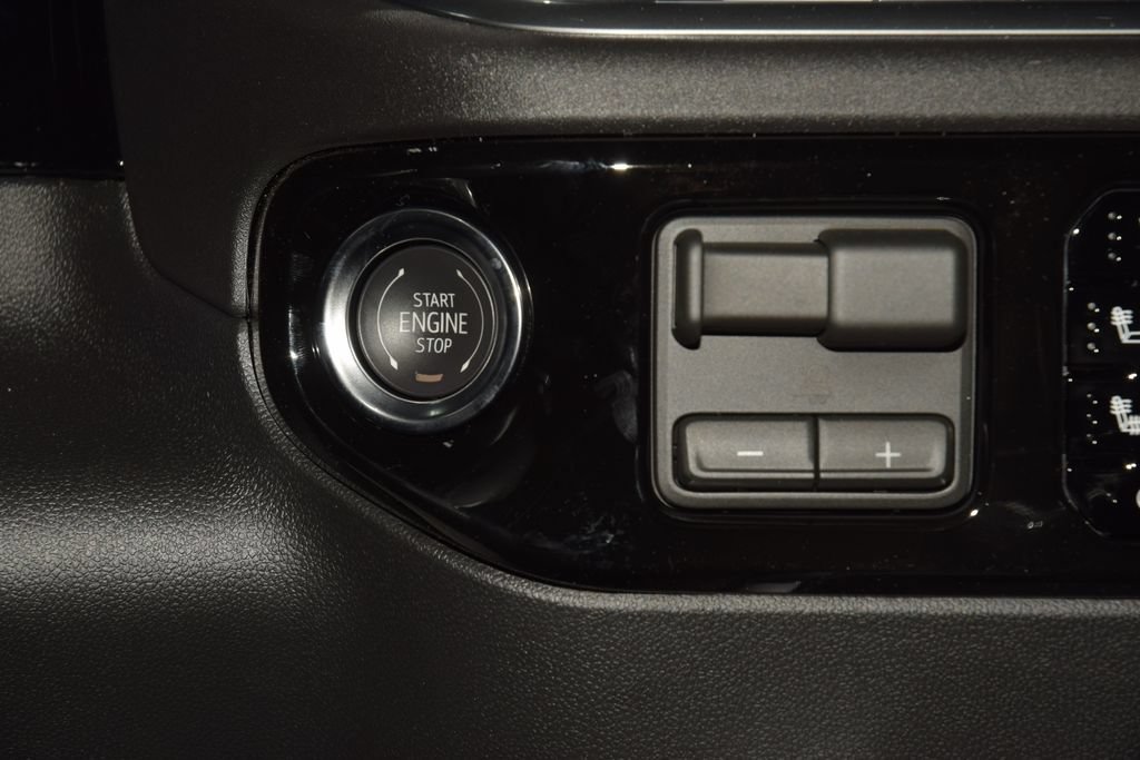 New 2026 Chevrolet Silverado 1500 High Country w/ Technology Package AWD/4WD image 35