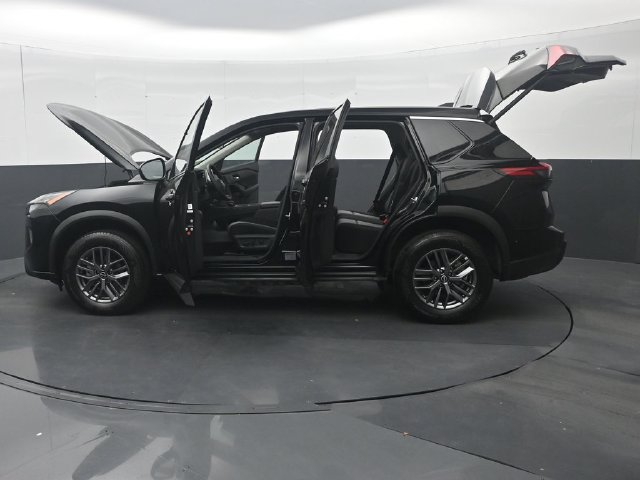 Used 2026 Nissan Rogue SV FWD image 37