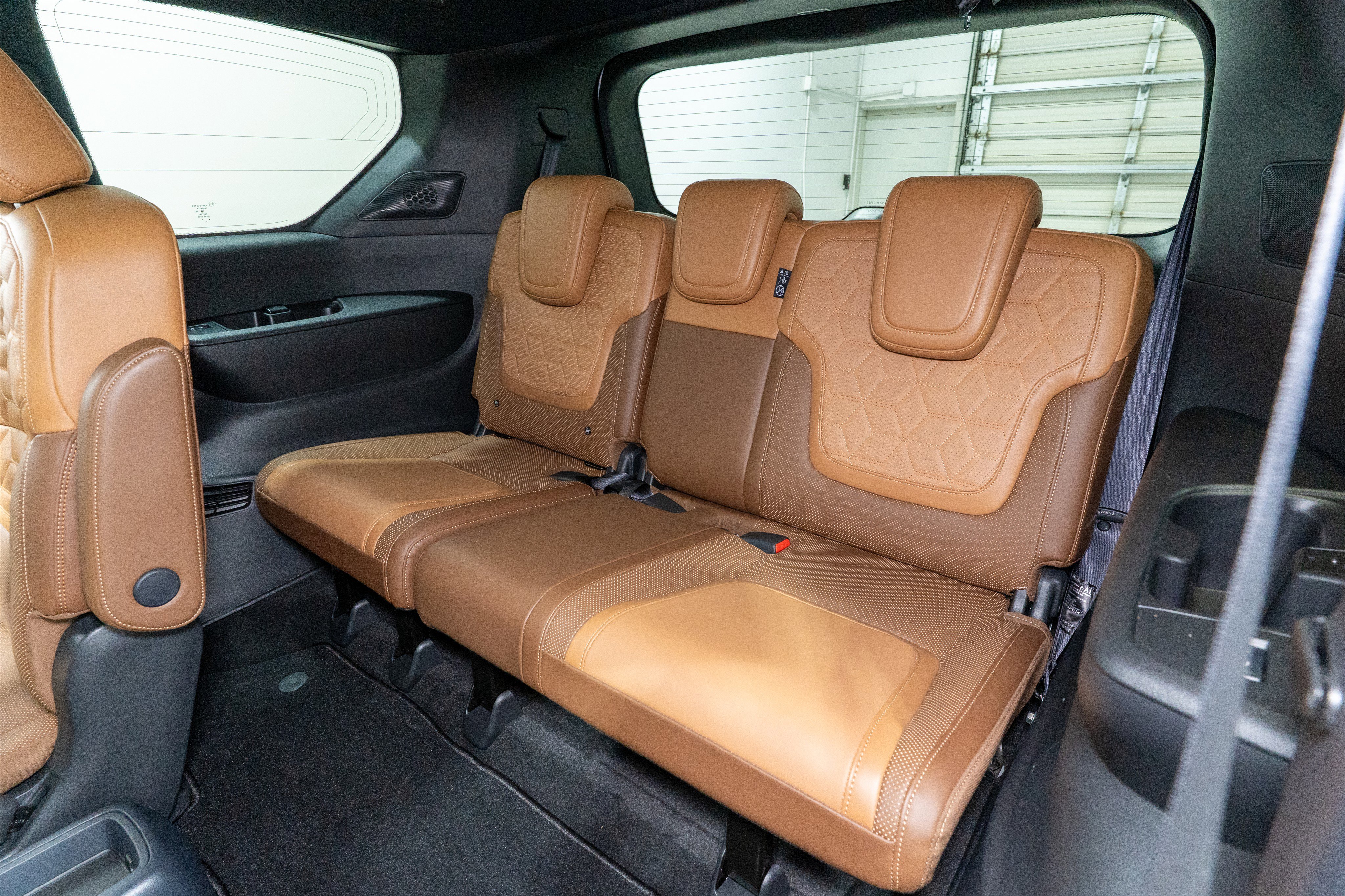Used 2025 Nissan Armada Platinum Reserve AWD/4WD image 38
