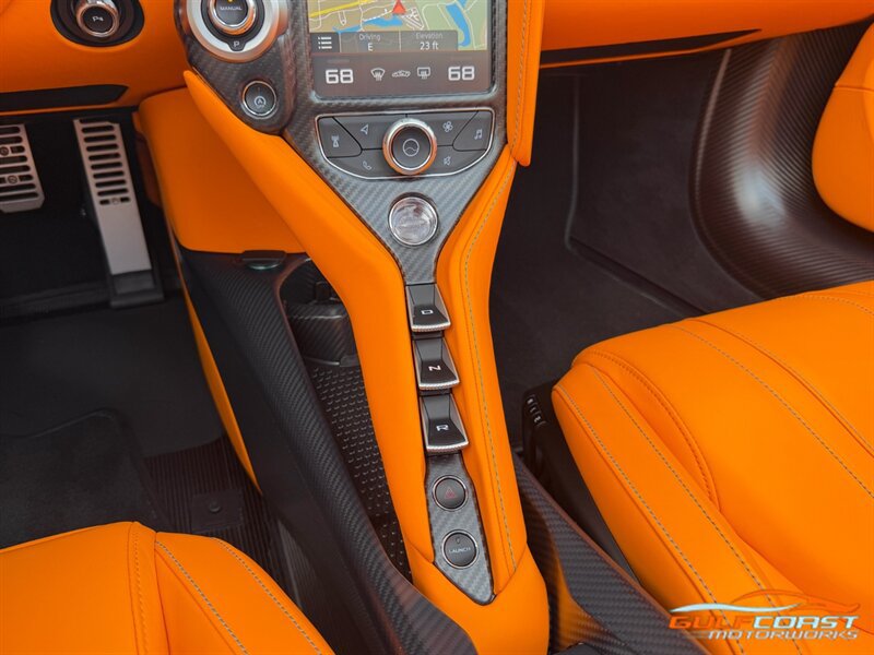 Used 2022 McLaren 765LT RWD image 21