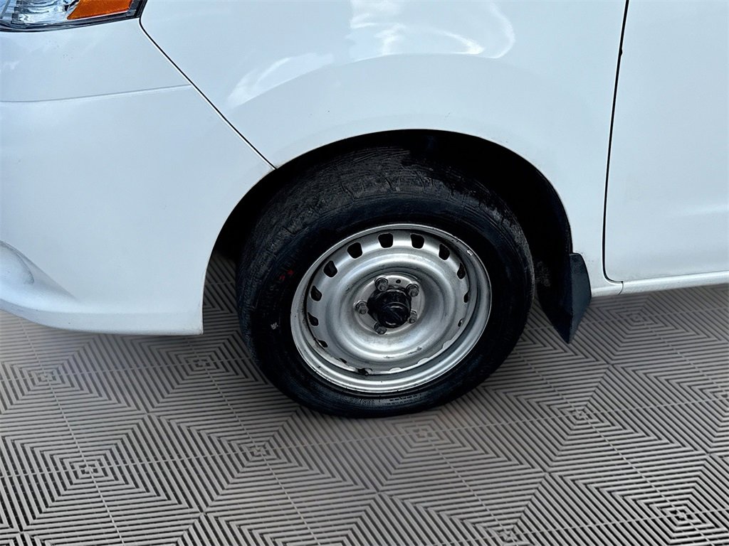 Used 2021 Nissan NV200 S w/ Sliding Door Glass Package image 33