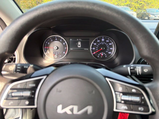 Used 2023 Kia Forte LXS w/ LXS Technology Package FWD image 22