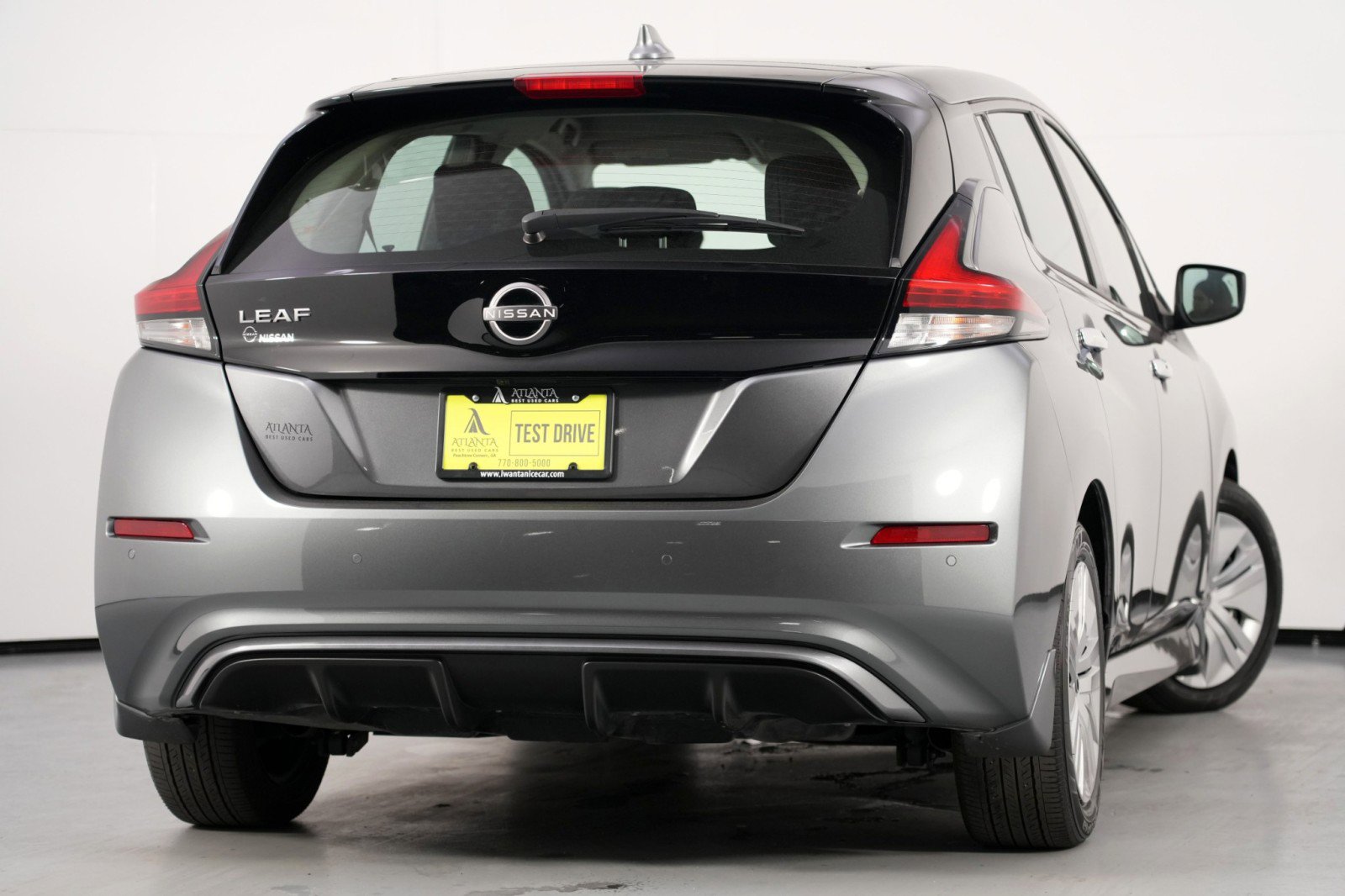 Used 2025 Nissan Leaf S image 4