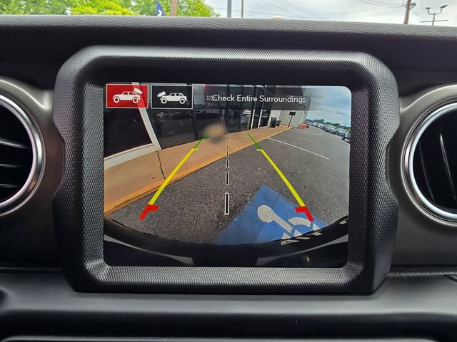 Used 2023 Jeep Wrangler Unlimited Rubicon 4xe w/ Cold Weather Group AWD/4WD image 18